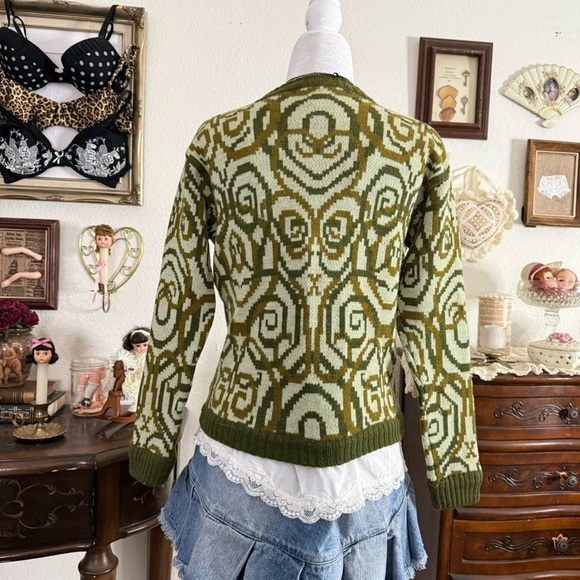 vintage funky cozy abstract whimsical cardigan - Picture 4 of 6